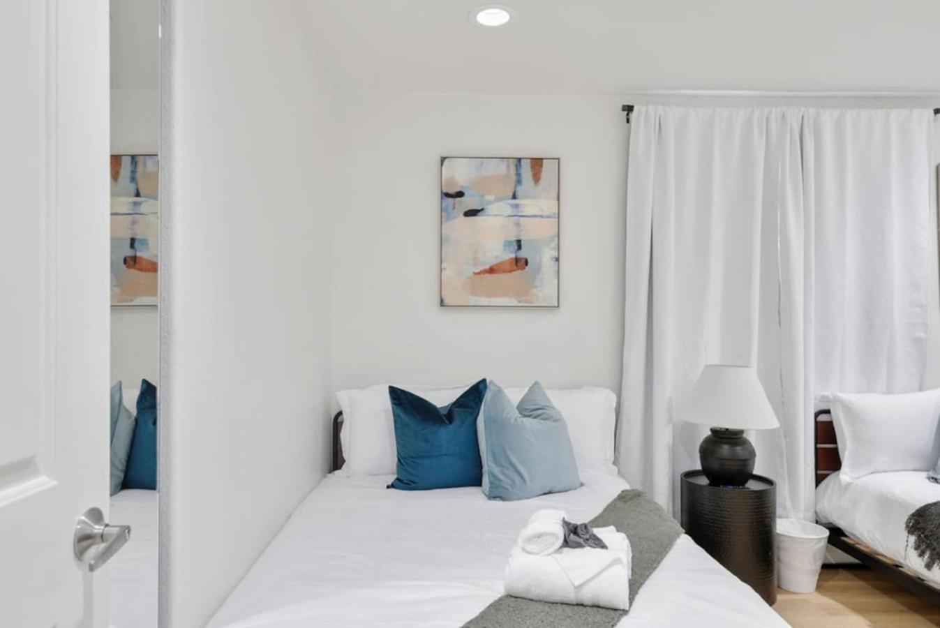 Modern Elegance- Big Group - Games - Sleeps 10 * Los Ángeles